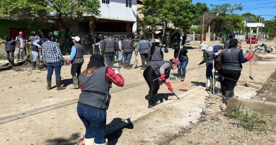 Implementa SEDESOL acciones solidarias en zonas afectadas de la zona norte / @rocionahle @GobiernoVer >>> Implementa SEDESOL acciones solidarias en zonas afectadas de la zona norte / @rocionahle @GobiernoVer >>>