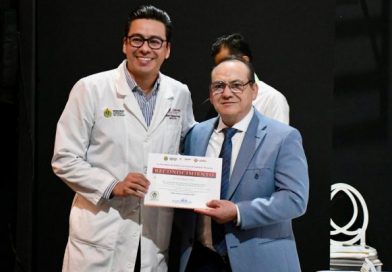 Reconoce SS a profesionales de la salud y pioneros del Centro Estatal de Trasplantes /